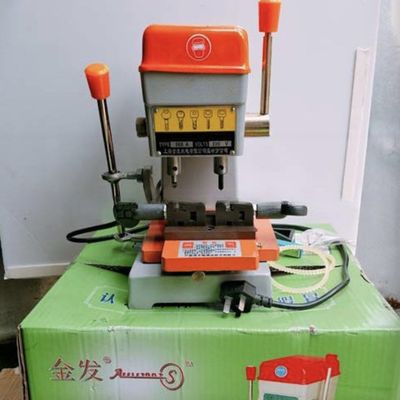 Μηχανή κοπής κλειδιών Jinfa 368A 13kg 120W Δύναμη κινητήρα για κατακόρυφη διπλήρωση κλειδιών αυτοκινήτου