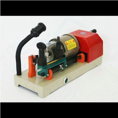 Τετάρτη 110V/220V/50Hz/60Hz Οριζόντια μηχανή κλειδιού για αντιγραφή κλειδιού