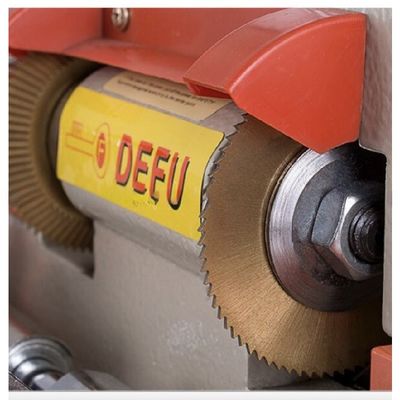 DEFU 100E1 Παγκόσμια μηχανή για την κοπή κλειδιών